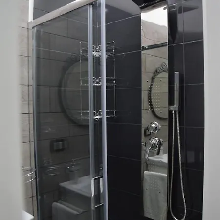 Cassini's House * Νάπολη